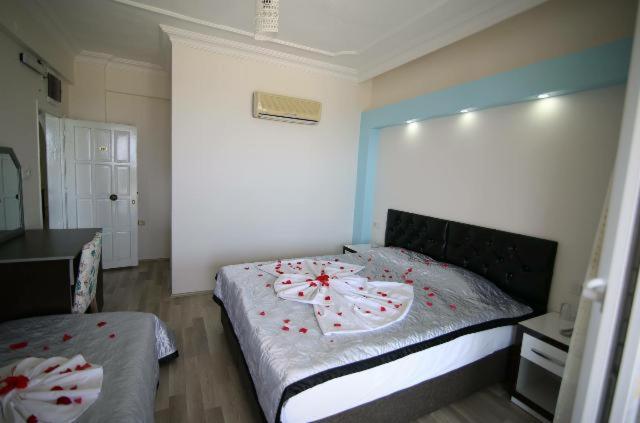 Deniz Hotel Финике Экстерьер фото